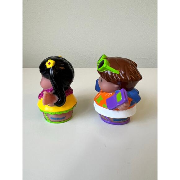 Fisher-Price Little People Vacation Travel Beach 2 Figure Lot 2008 - Picture 2 of 5